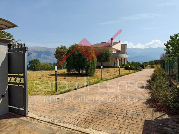 casa indipendente in vendita ad Introdacqua