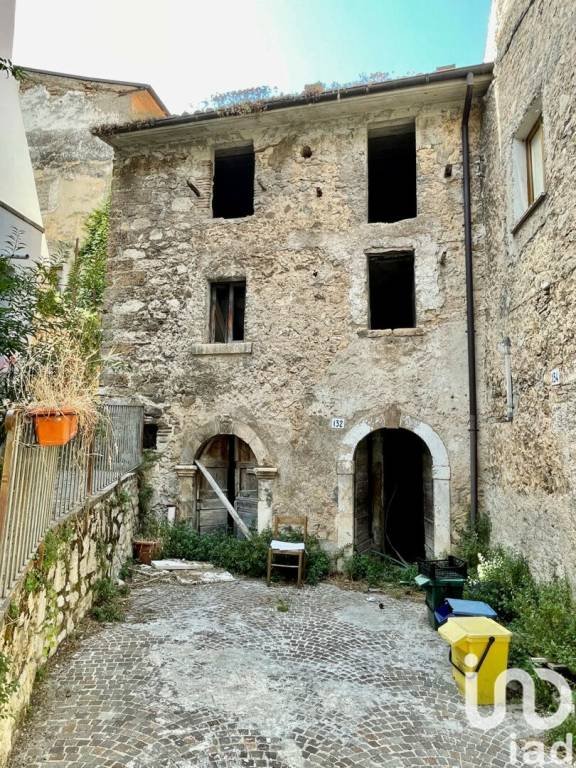 appartamento in vendita ad Introdacqua