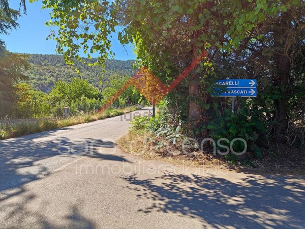 terreno edificabile in vendita ad Introdacqua