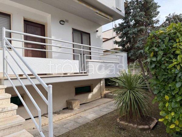 casa indipendente in vendita ad Introdacqua in zona Cantone