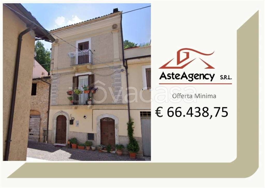 casa indipendente in vendita ad Introdacqua in zona Santa Maria Frascati