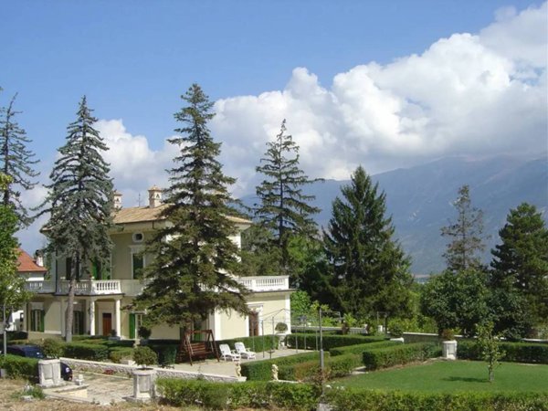 casa indipendente in vendita ad Introdacqua in zona Santa Maria Frascati