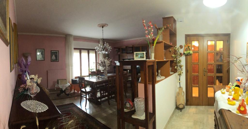 appartamento in vendita ad Introdacqua in zona Santa Maria Frascati