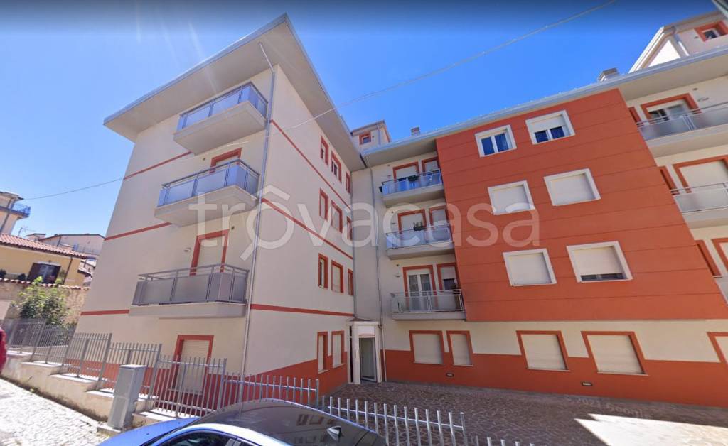 ufficio in vendita a L'Aquila in zona Centro Città