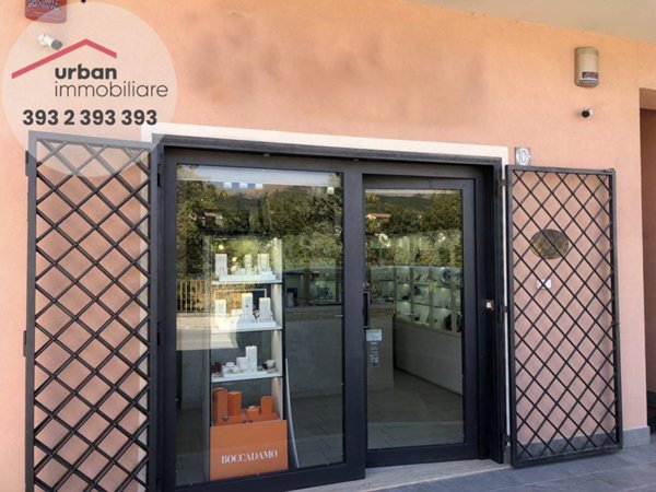 negozio in affitto a L'Aquila in zona Paganica