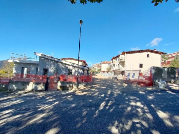 casa indipendente in vendita a L'Aquila in zona Paganica