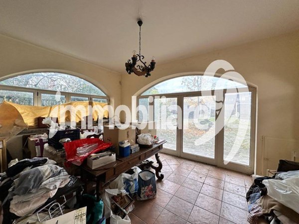 casa indipendente in vendita a L'Aquila in zona Paganica