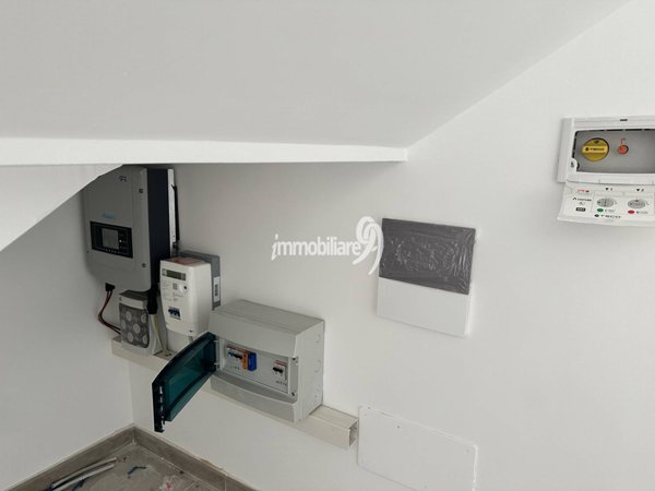 casa indipendente in vendita a L'Aquila in zona Roio Piano