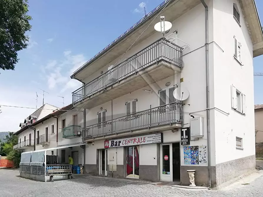 locale commerciale in vendita a L'Aquila in zona Arischia