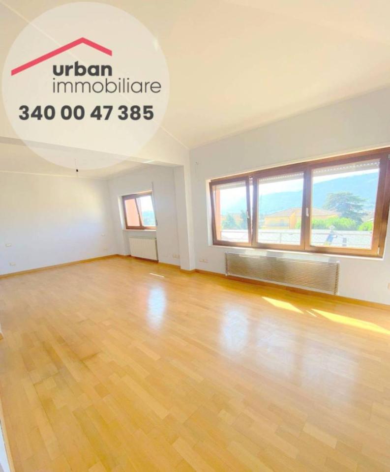 casa indipendente in vendita a L'Aquila in zona Torrione