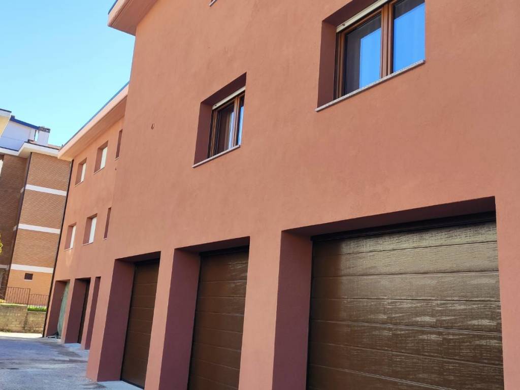 appartamento in vendita a L'Aquila in zona Pettino