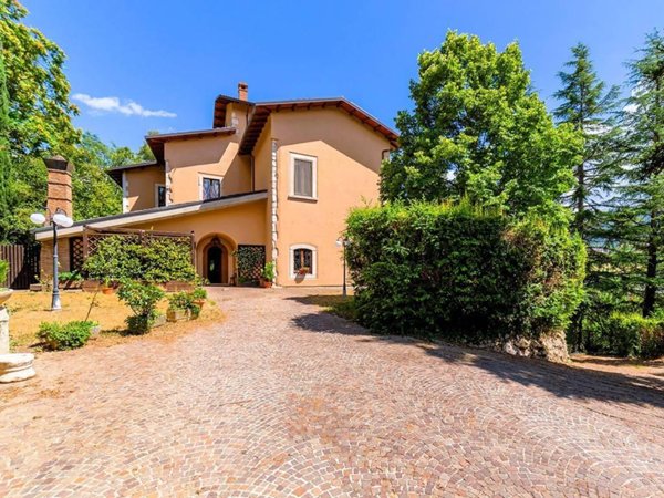 villa in vendita a L'Aquila in zona Centro Città