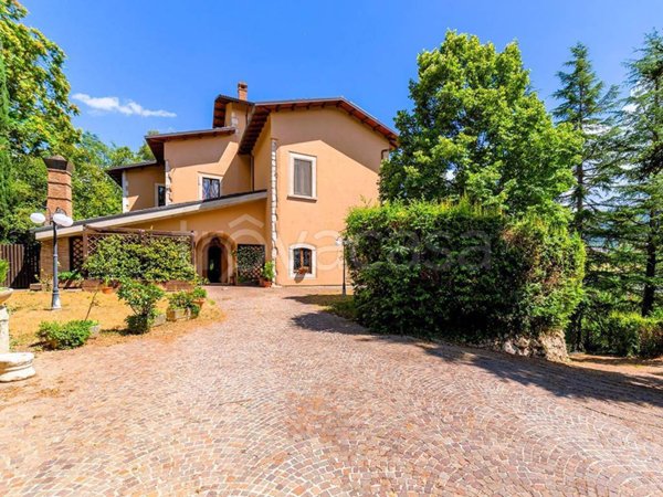 villa in vendita a L'Aquila in zona Centro Città