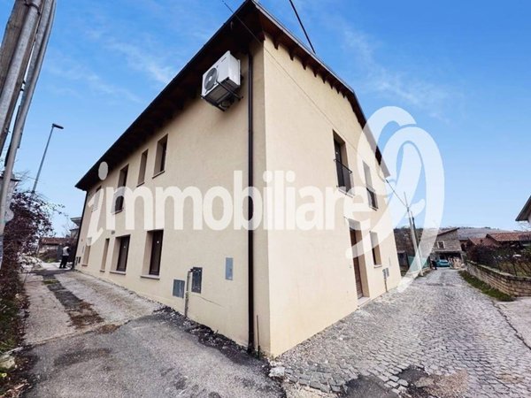 casa indipendente in vendita a L'Aquila in zona Pianola