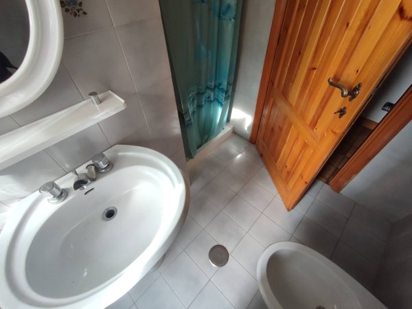 intera palazzina in vendita a L'Aquila in zona Arischia