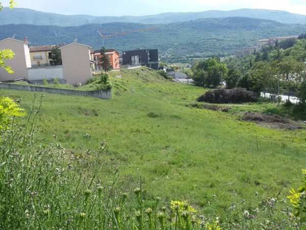 terreno agricolo in vendita a L'Aquila in zona Torrione