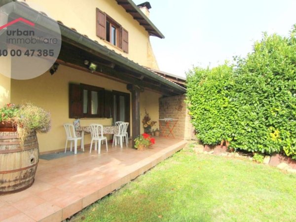 casa indipendente in vendita a L'Aquila in zona Pianola