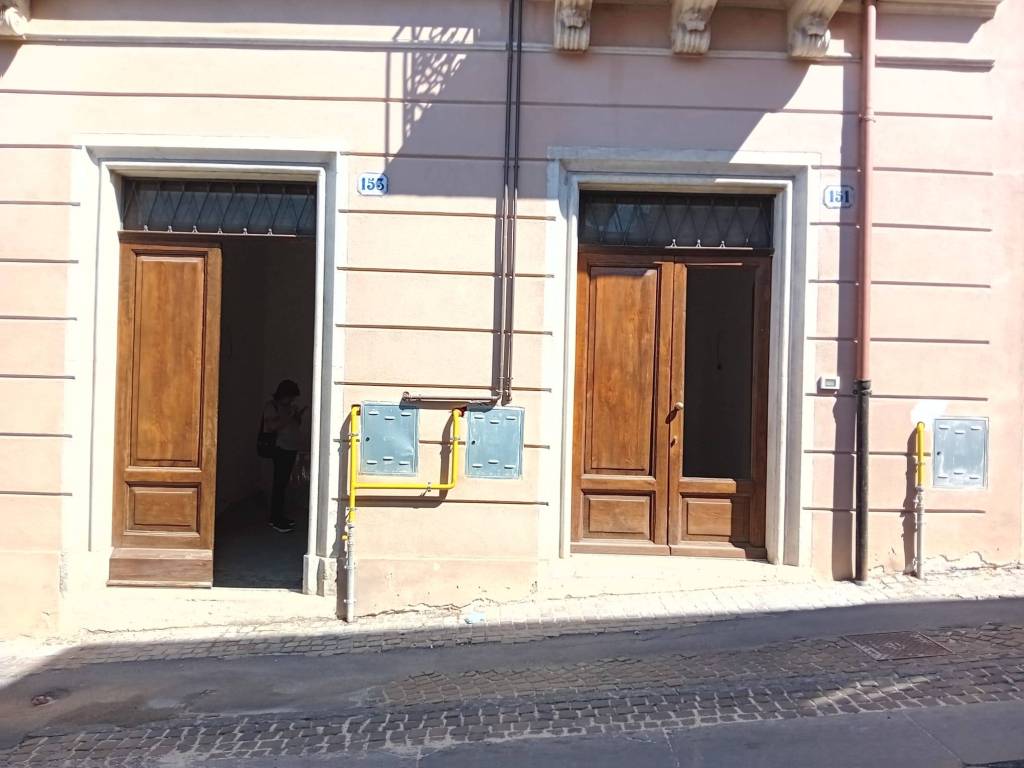 negozio in vendita a L'Aquila in zona Centro Città