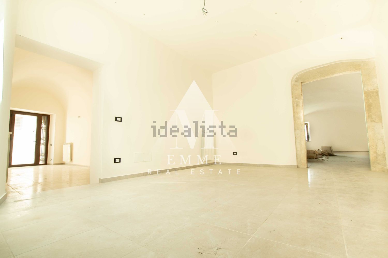 locale commerciale in vendita a L'Aquila in zona Centro Città