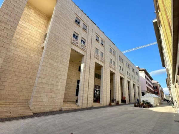 appartamento in vendita a L'Aquila in zona Centro Città