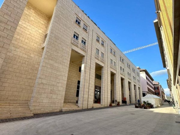 appartamento in vendita a L'Aquila in zona Centro Città