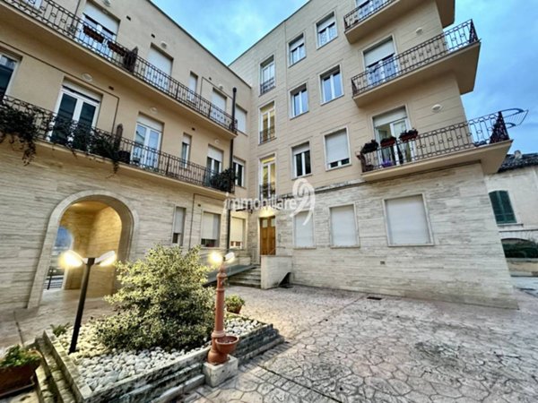 appartamento in vendita a L'Aquila in zona Centro Città