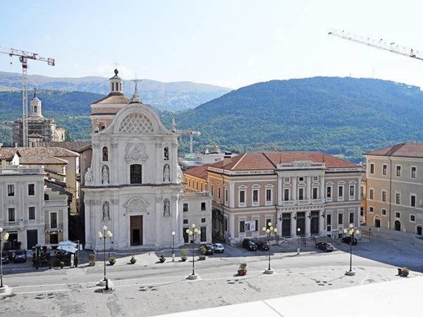appartamento in vendita a L'Aquila in zona Centro Città
