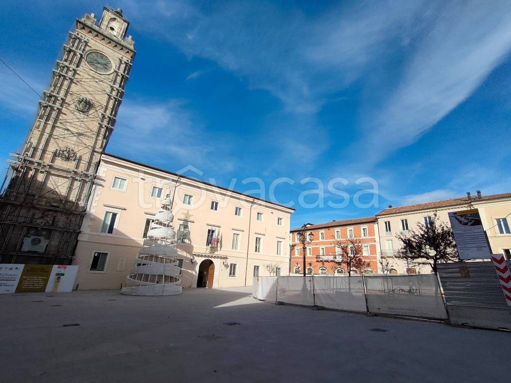 appartamento in vendita a L'Aquila in zona Centro Città