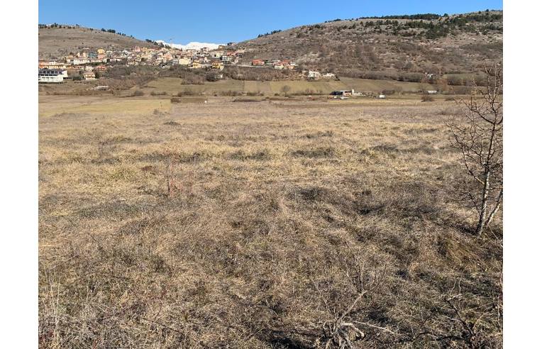 terreno agricolo in vendita a L'Aquila in zona Roio Piano