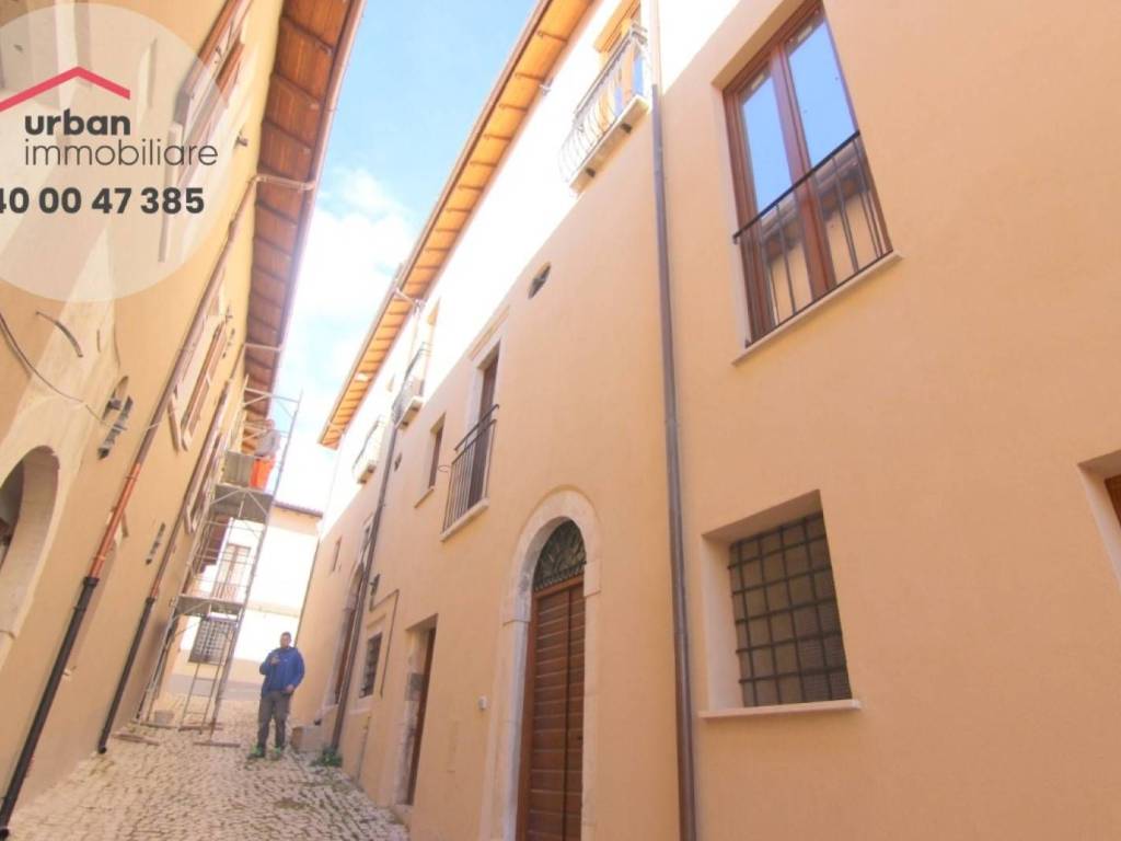 appartamento in vendita a L'Aquila in zona Centro Città