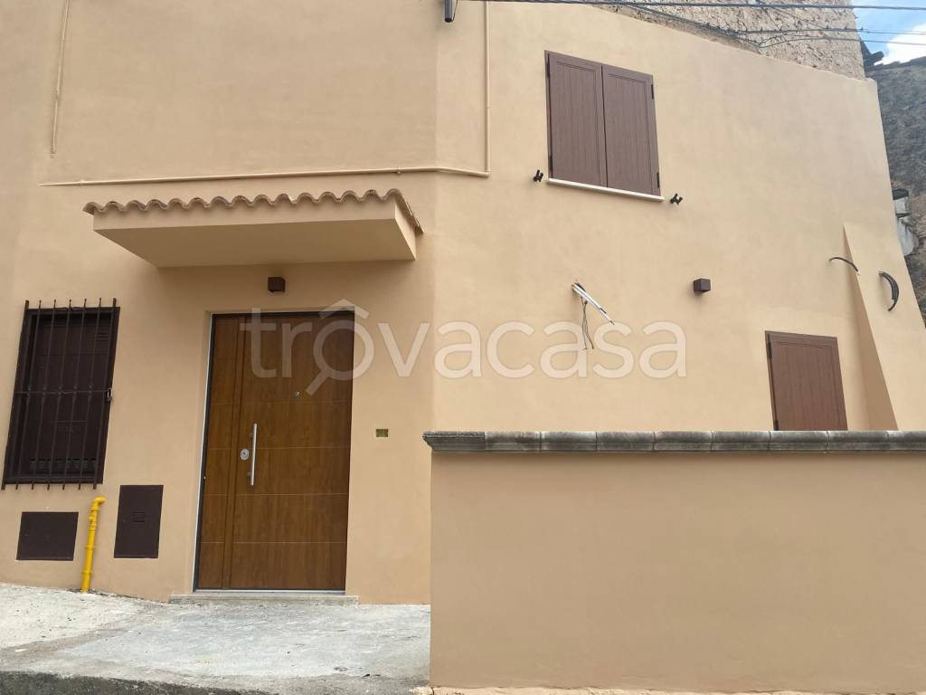 appartamento in vendita a L'Aquila in zona Preturo