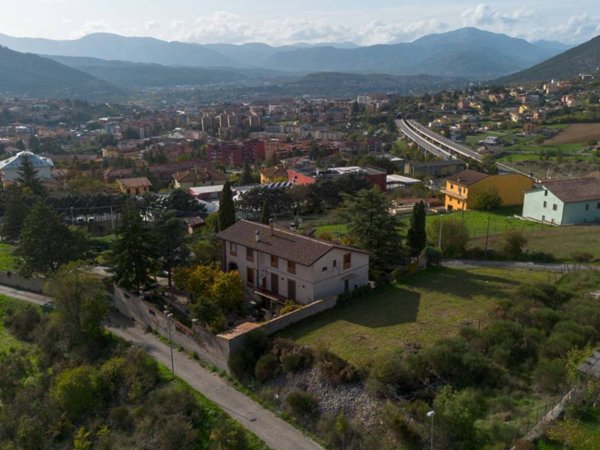 bifamiliare in vendita a L'Aquila in zona Torrione