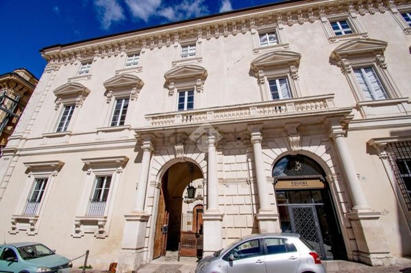 appartamento in vendita a L'Aquila in zona Centro Città