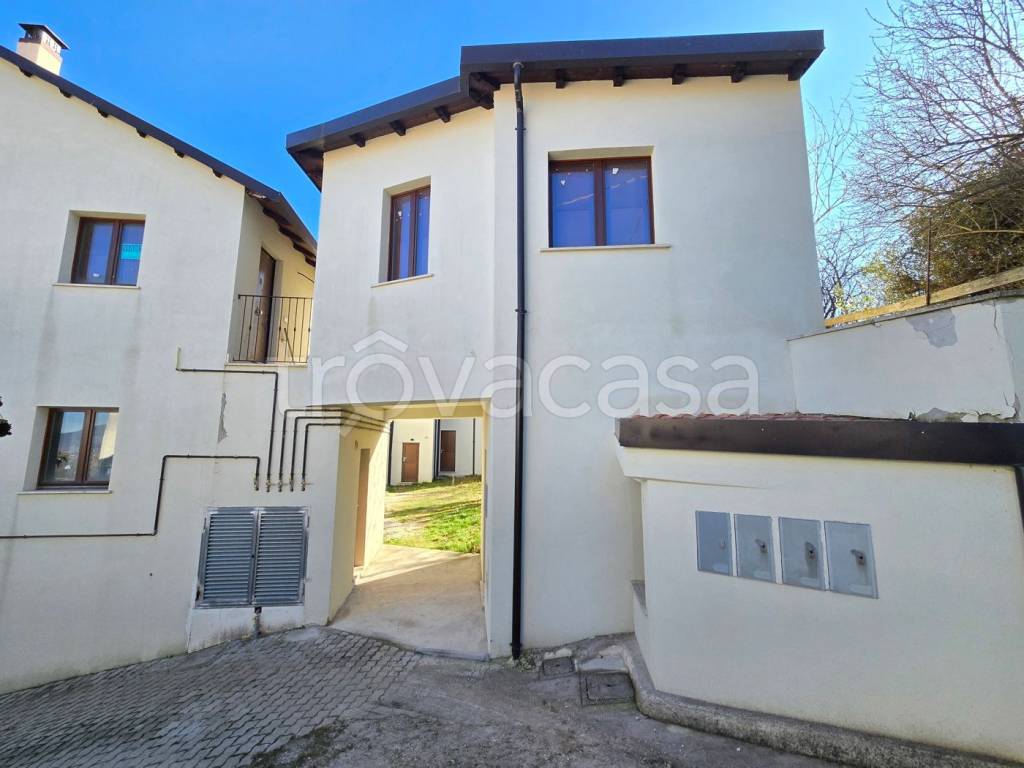 appartamento in vendita a L'Aquila in zona Monticchio/frazione Bagno