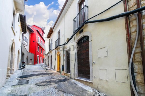 appartamento in vendita a L'Aquila in zona Centro Città