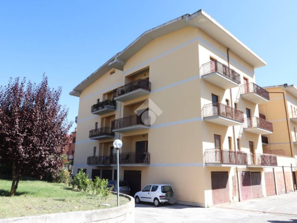 appartamento in vendita a L'Aquila in zona Pettino