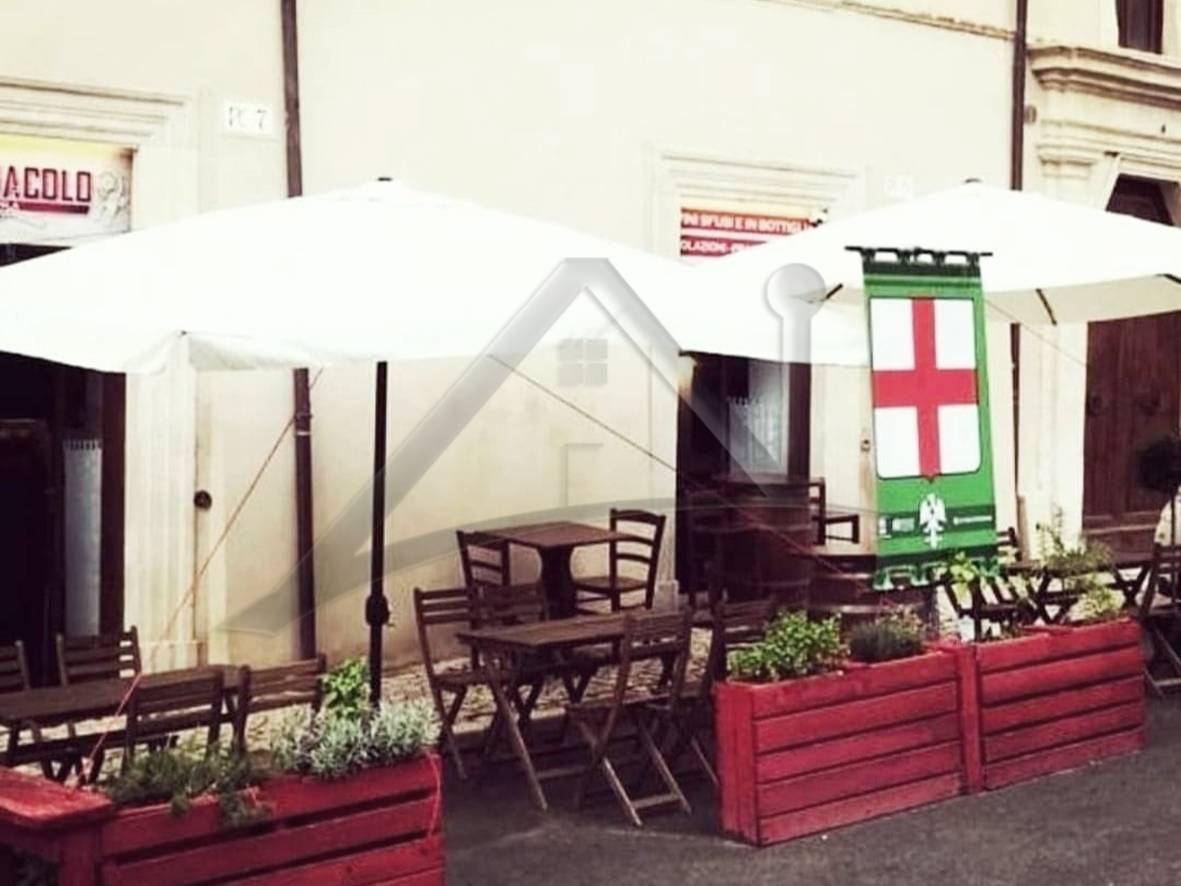 negozio in vendita a L'Aquila in zona Centro Città