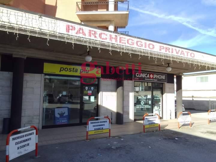 negozio in vendita a L'Aquila