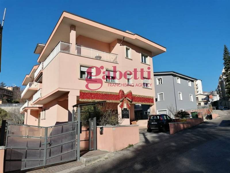 appartamento in vendita a L'Aquila in zona Centro Città