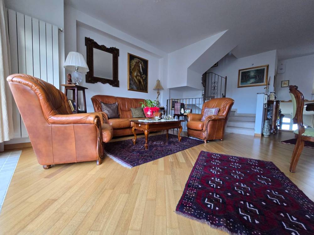casa indipendente in vendita a L'Aquila in zona Pianola