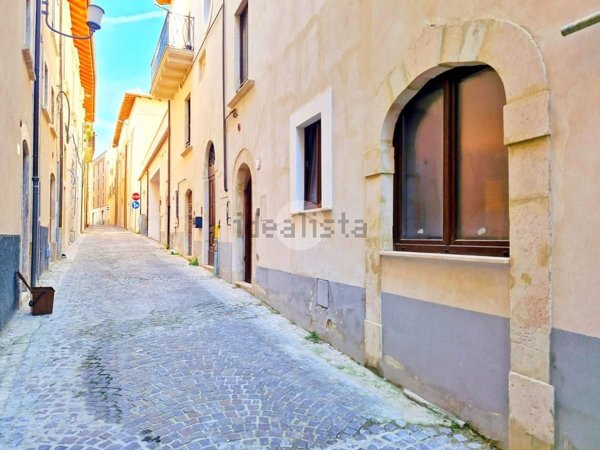 appartamento in vendita a L'Aquila in zona Centro Città