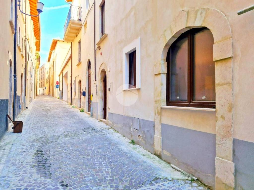 appartamento in vendita a L'Aquila in zona Centro Città