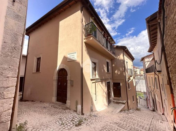 appartamento in vendita a L'Aquila in zona Centro Città