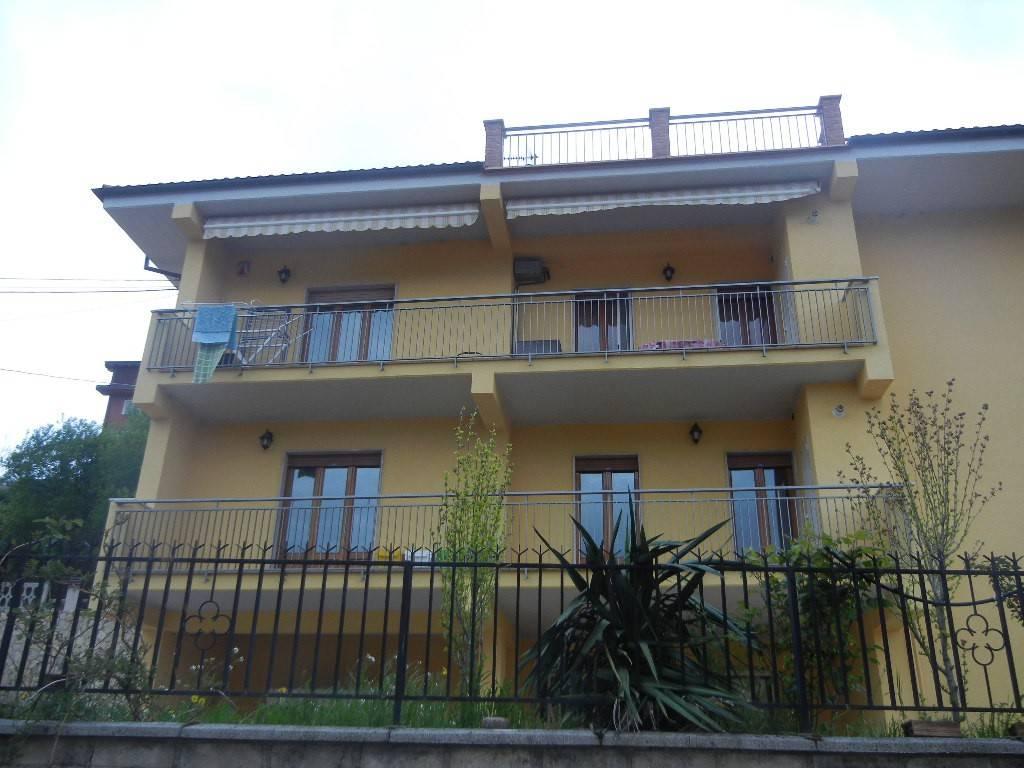 casa indipendente in vendita a L'Aquila in zona Sant'Elia