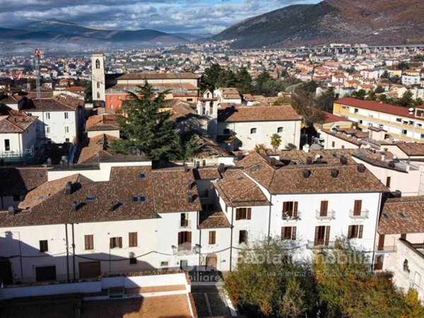 appartamento in vendita a L'Aquila in zona Centro Città