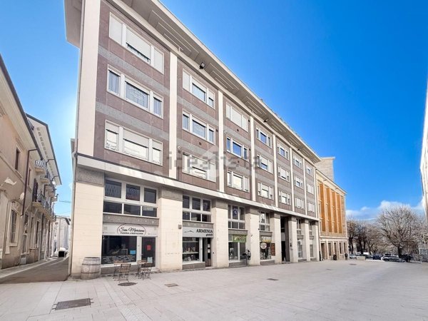 appartamento in vendita a L'Aquila in zona Centro Città