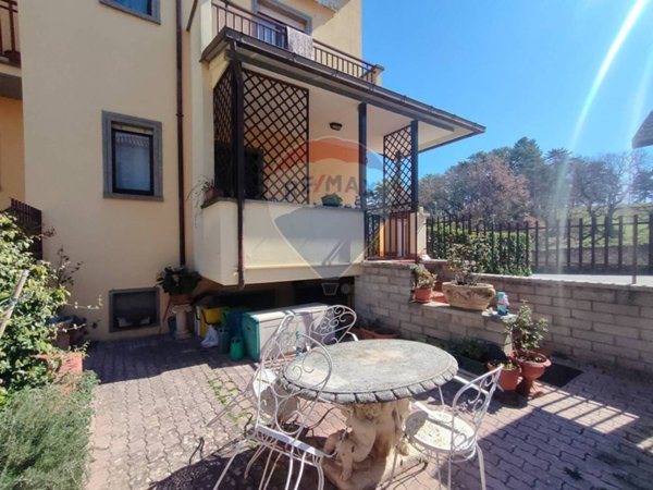 casa indipendente in vendita a L'Aquila in zona Coppito