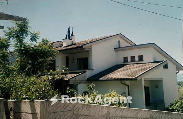casa indipendente in vendita a L'Aquila in zona Assergi