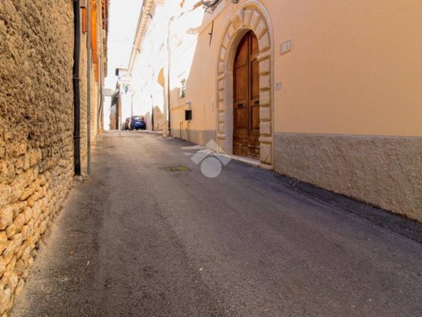 appartamento in vendita a L'Aquila in zona Centro Città