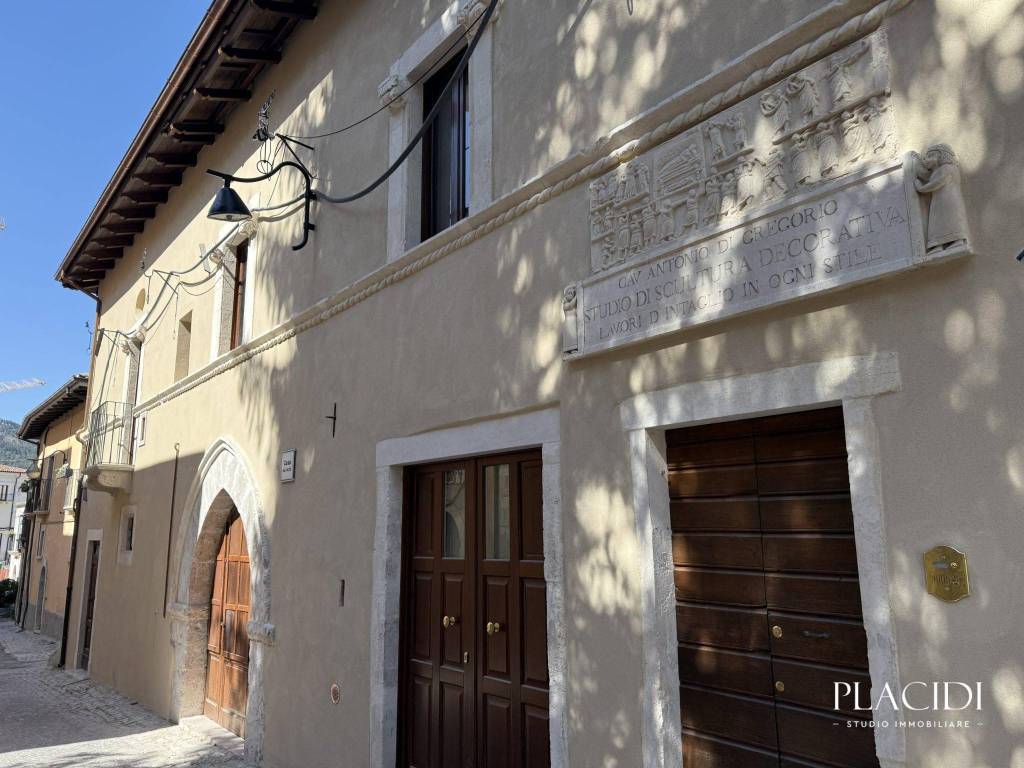 appartamento in vendita a L'Aquila in zona Centro Città